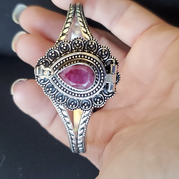 New Kashmir Ruby 925 Silver Poison Cuff Bracelet. - Picture 8 of 9